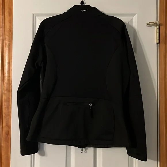 XL Nike fit therma Black Quilted jacket Tag size XL  16-18 - Picture 3 of 10